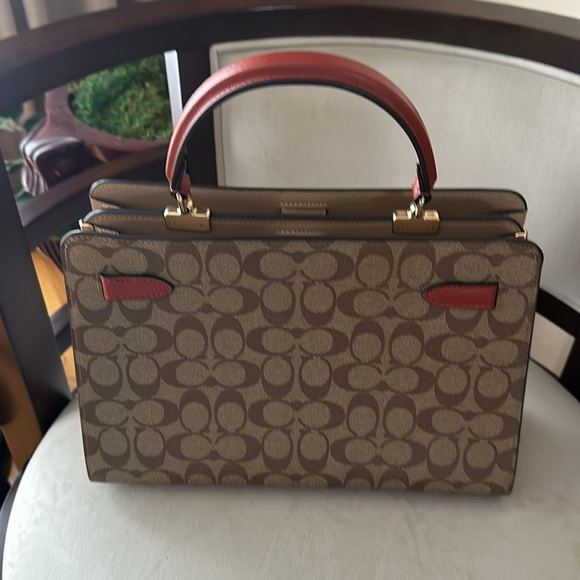 Gorgeous Coach top handle bag burgundy cream and logo print tan NWT - Picture 3 of 13